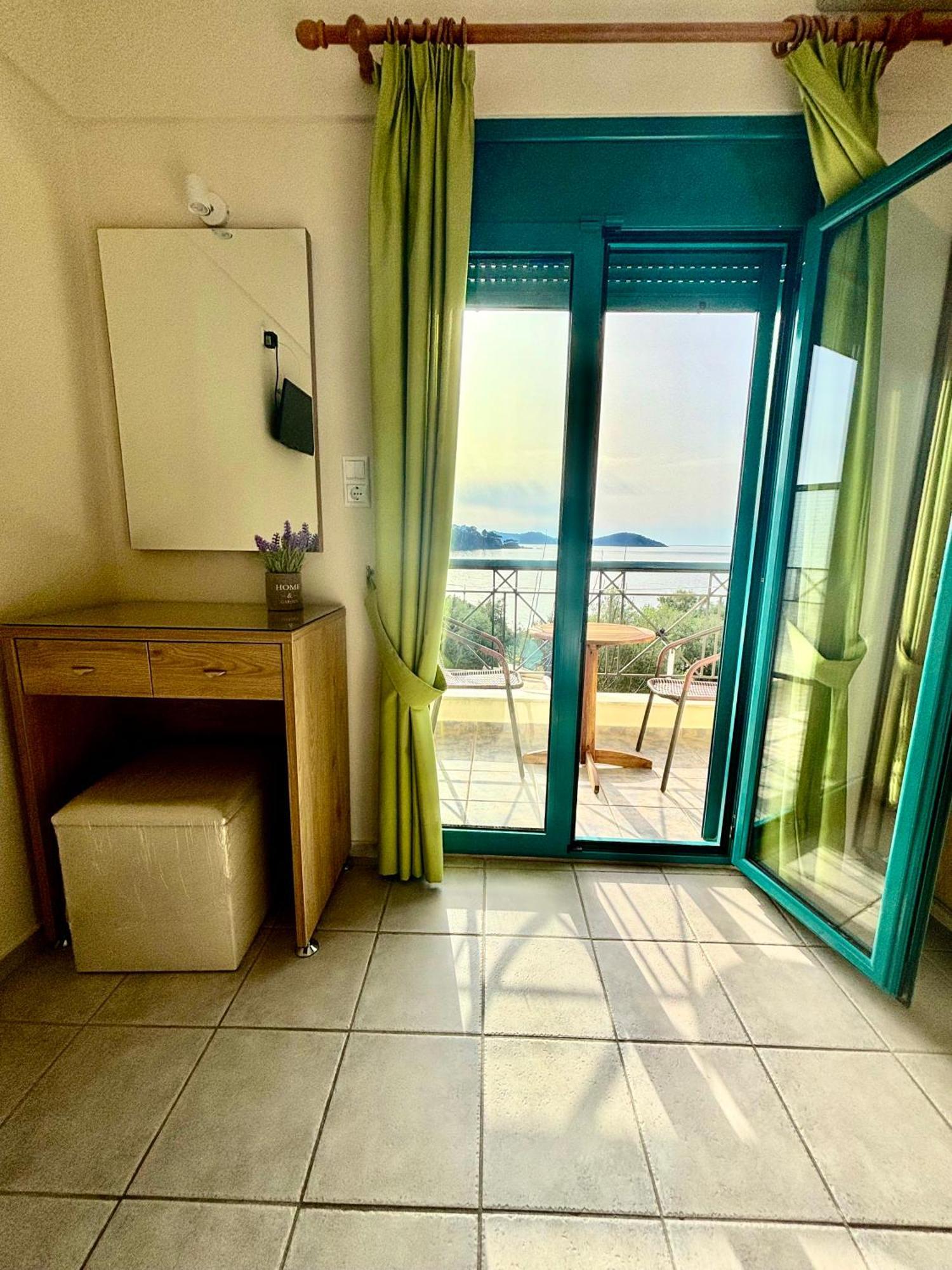 Angeliki Beach Hotel Megali Ammos  Dış mekan fotoğraf